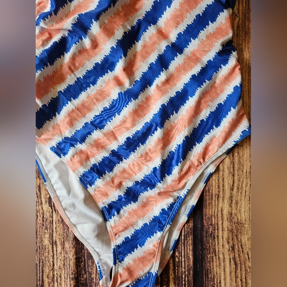 YMI Size XL One Piece Striped Swimsuit Strap Metal Ring Detail Lace Up Back NWT - Picture 2 of 7